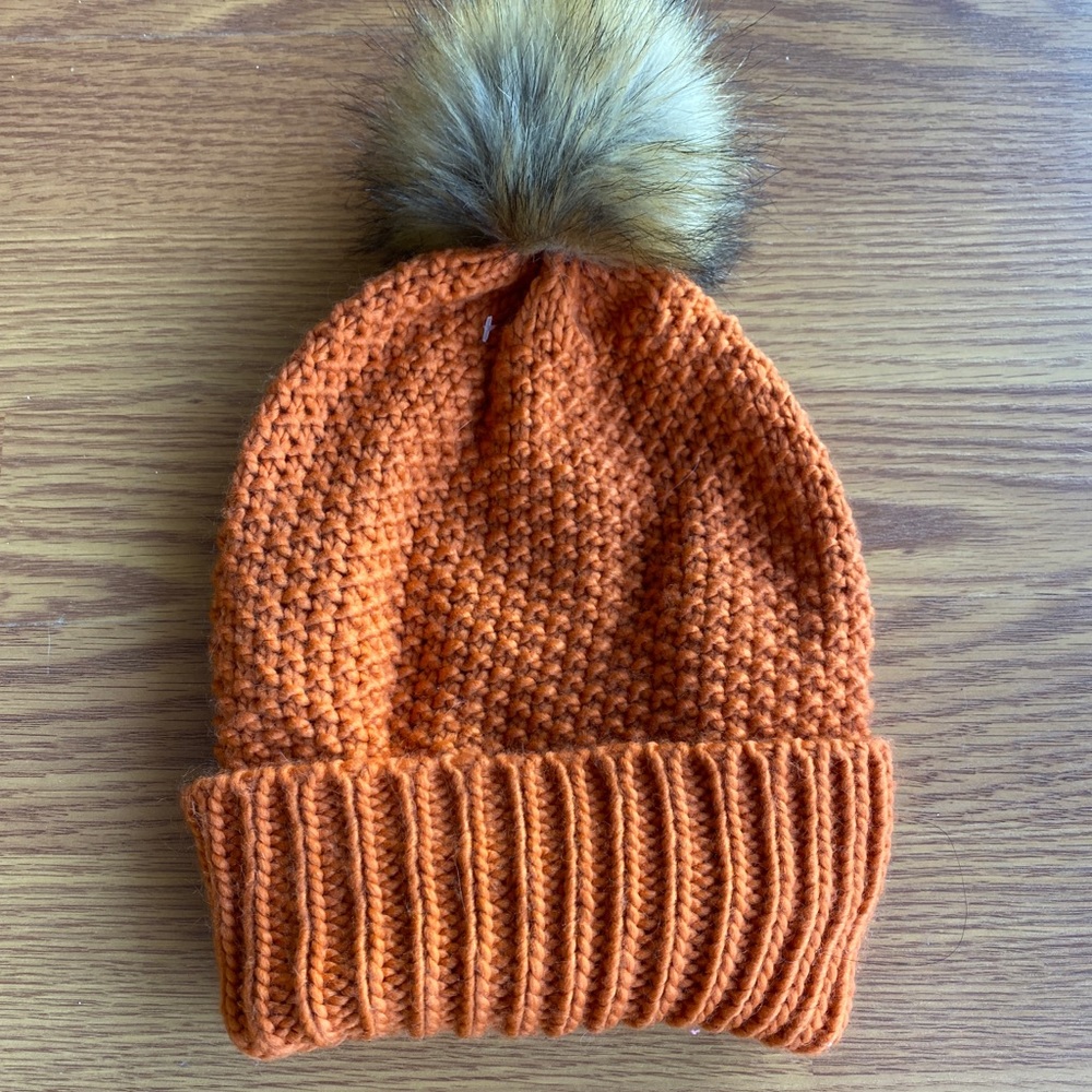 Knit Pom Pom copper beanie